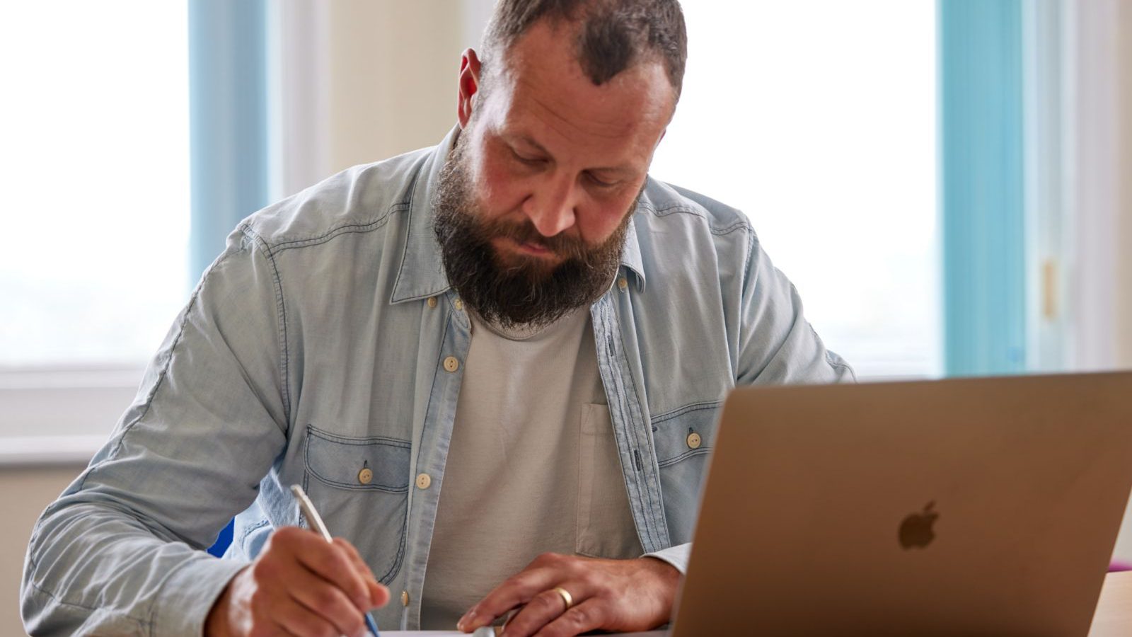 Workplace wellbeing therapy, Lincoln UK